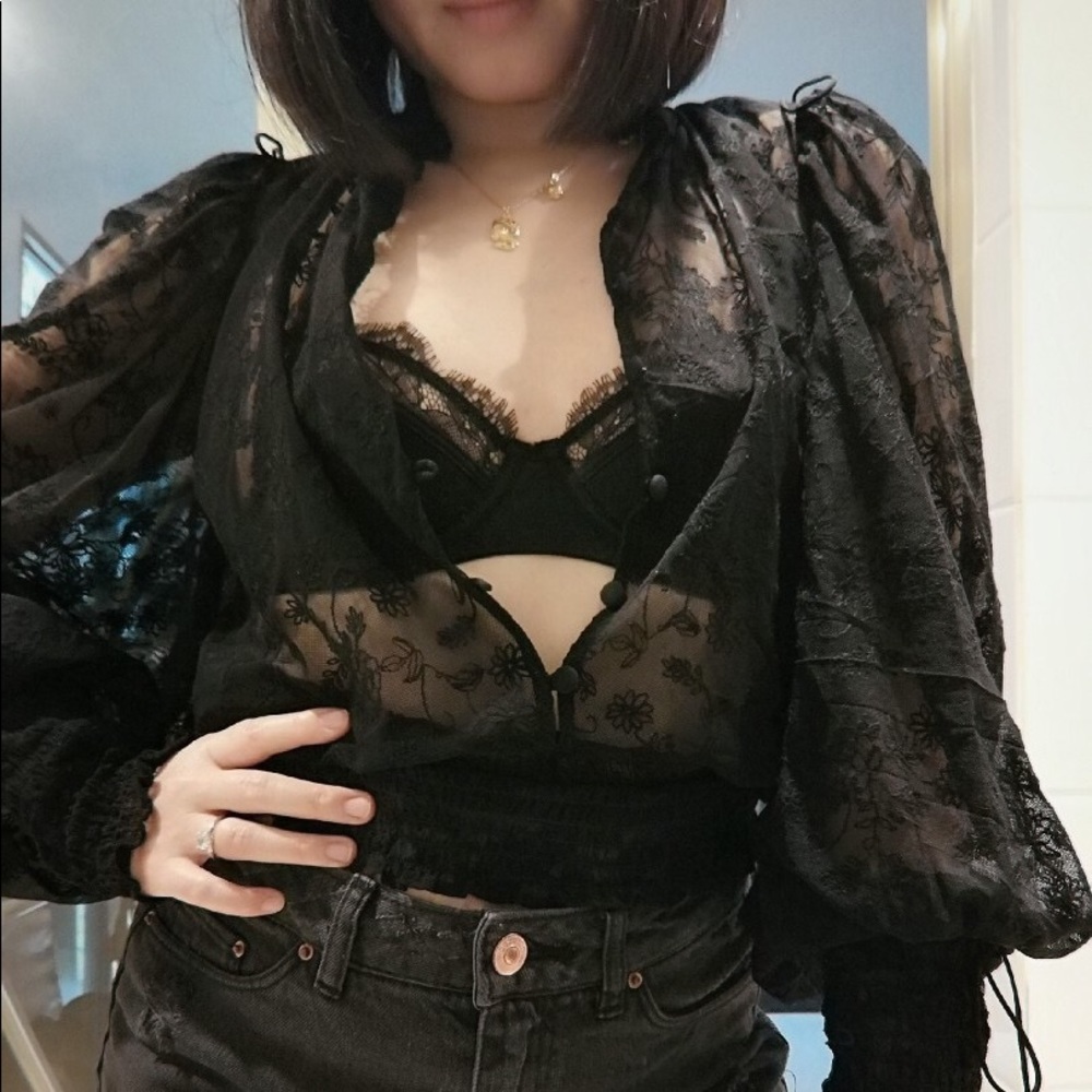 🌸HP🌸 NWOT For Love & Lemons Midnight Lace Top